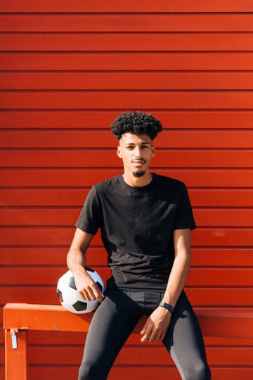 Men's Classic Black Crew Neck T-Shirt for Timeless Everyday Style and Comfort